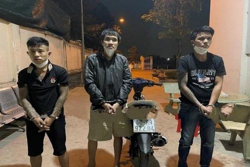 Bắt 3 đối tượng dàn cảnh mua bán xe để cướp tài sản