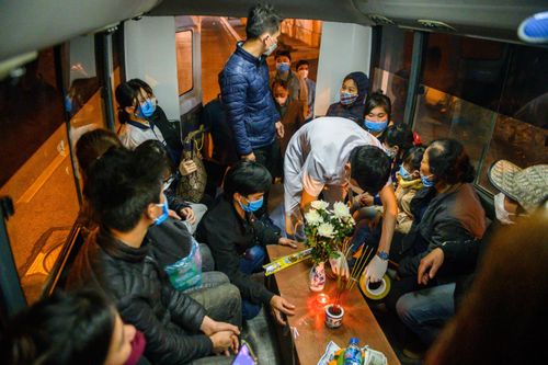 Bé gái bị đóng đinh vào đầu kết thúc cuộc đời trong sự hối hận của mẹ