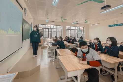 Dạy học mùa dịch: Thầy cô rèn ý chí, bản lĩnh vượt khó
