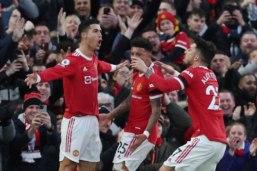 Ronaldo lập hattrick, Man Utd thắng kịch tính Tottenham