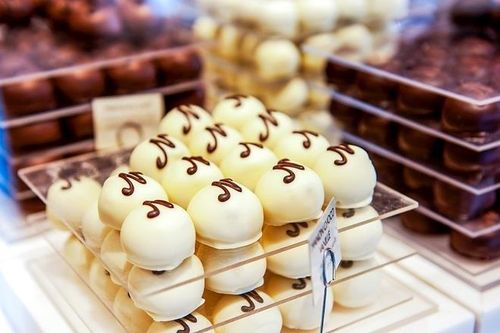 Ngày Valentine Trắng 14/3 nên tặng quà gì cho người yêu?