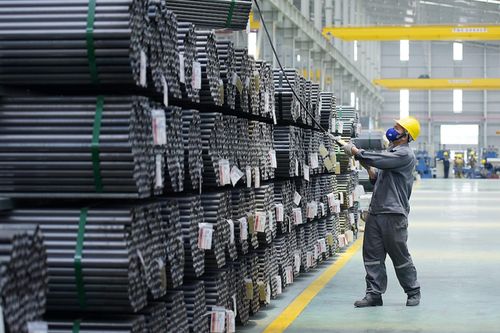 10 ngày, thép 3 lần tăng giá