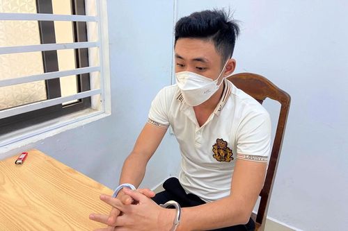 Đi ship ma túy gặp công an, thanh niên bỏ lại cả xe máy lẫn người yêu 16 tuổi chạy thoát thân