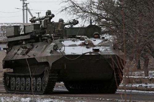 Nga giao chiến lợi phẩm từ Ukraine cho LPR và DPR