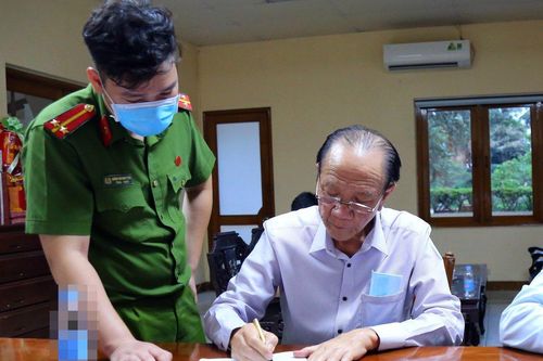 Thủ đoạn tham ô hàng trăm tỷ đồng của cha con đại gia Bình Dương