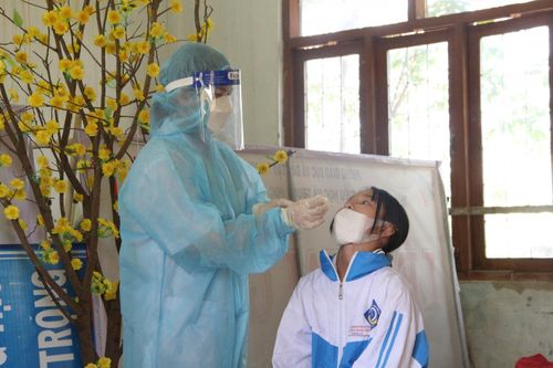 Kon Tum: Diễn tập xử lý F0 xuất hiện trong trường học