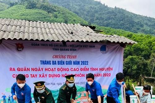 Tuổi trẻ Quảng Bình với những hoạt động ý nghĩa ở chương trình 'Tháng Ba biên giới'