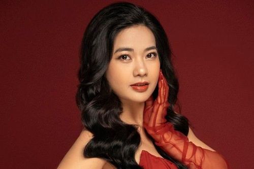 Diễn viên Đàm Hằng kể về thời gian khủng hoảng, ngừng đóng phim nhiều năm