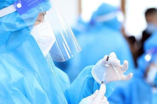 Bộ trưởng Bộ Y tế chịu trách nhiệm nếu thiếu vaccine để xảy ra hậu quả