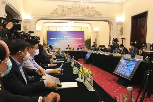 Mở cửa du lịch quốc tế an toàn: Không phân biệt người Việt Nam và người nước ngoài