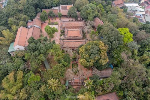 Cận cảnh chùa Tây Phương xuống cấp trầm trọng, cần 150 tỉ đồng để tu bổ