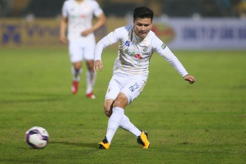 Quang Hải ghi tuyệt phẩm cho Hà Nội FC giữa tin đồn ra nước ngoài