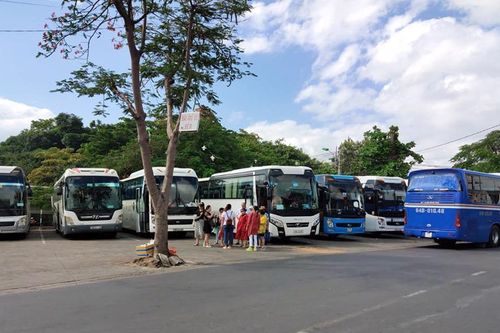 Doanh nghiệp vận tải chồng chất khó khăn