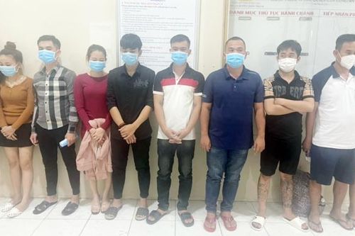 Tổ chức sinh nhật con rồi rủ đồng bọn mua ma túy bay lắc trong nhà nghỉ