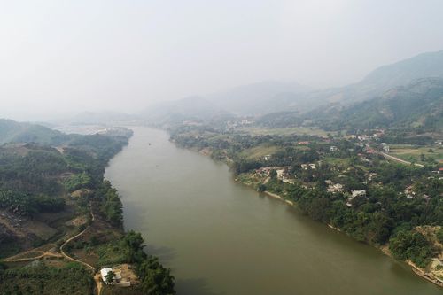 'Nơi con sông Hồng chảy vào đất Việt' không dám uống nước sông Hồng