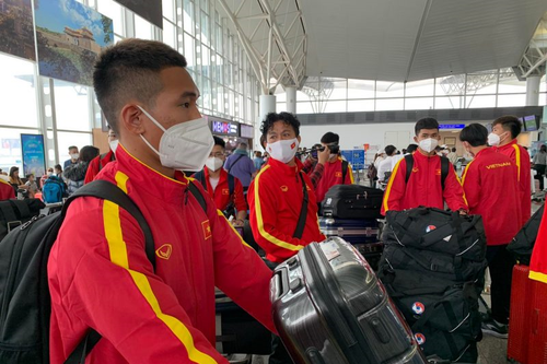 Đội tuyển U17 Việt Nam lên đường sang Đức tập luyện và thi đấu