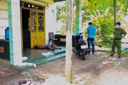 Truy bắt nghi can dùng rựa chém chết người
