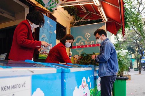 Kem Thủy Tạ - nơi giữ hồn cốt ẩm thực Hà Nội