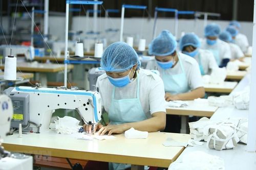 Căng thẳng Nga-Ukraine, thách thức và lối đi của doanh nghiệp Việt Nam