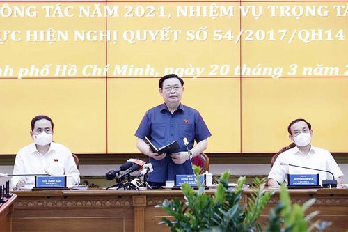 Chủ tịch Quốc hội Vương Đình Huệ làm việc với Ban Thường vụ Thành ủy TP Hồ Chí Minh