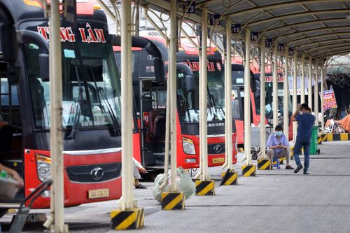 Doanh nghiệp vận tải Hà Nội khó khăn do giá xăng liên tục tăng