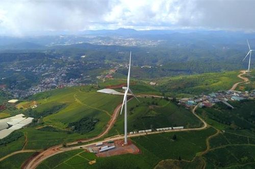 Phát hiện tọa độ lên hình cực thơ ở Đà Lạt với những cánh quạt gió khổng lồ