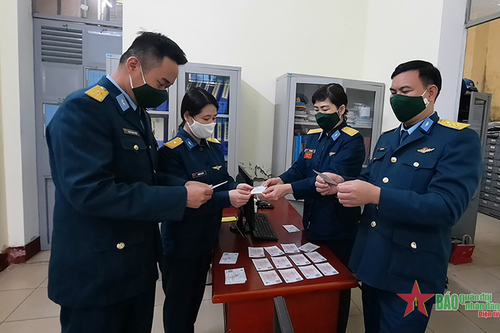 Tấm thẻ nghĩa tình của bộ đội
