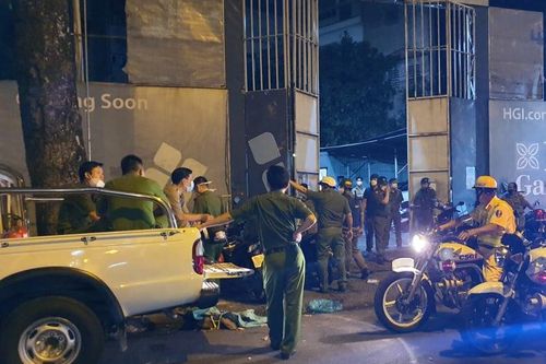 Ngăn chặn hàng chục người 'hỗn chiến' vì mâu thuẫn bán hàng rong ở đường Nguyễn Huệ