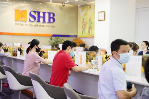 Trái phiếu doanh nghiệp: Tăng về lượng, nơm nớp lo về chất