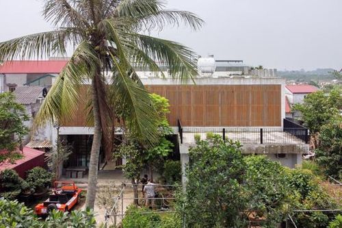 Ngôi nhà bê tông mang tính ứng dụng cao ở ngoại thành Hà Nội