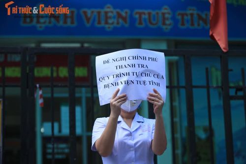 Bác sĩ Bệnh viện Tuệ Tĩnh lại 'xuống đường' sau 2 tháng được... hứa
