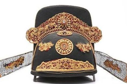 2 cổ vật thời Nguyễn trị giá gần 35 tỷ VNĐ sắp về đến Việt Nam
