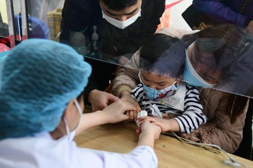 Bé 6 tuổi viêm cơ tim cấp hậu Covid-19