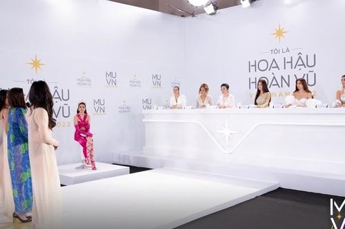 Lần đầu tiên 'vé vàng' xuất hiện tại Miss Universe Vietnam 2022