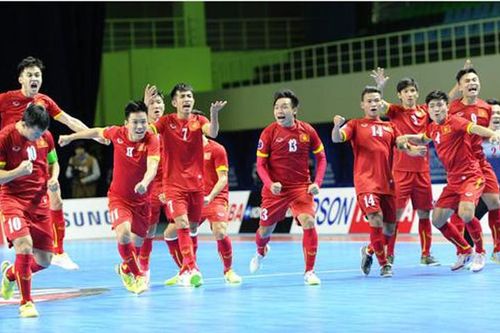 17 cầu thủ futsal Việt Nam sang tập huấn tại Thái Lan