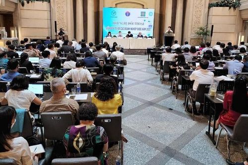 Bộ Y tế đối thoại, 'gỡ khó' cho các doanh nghiệp dược