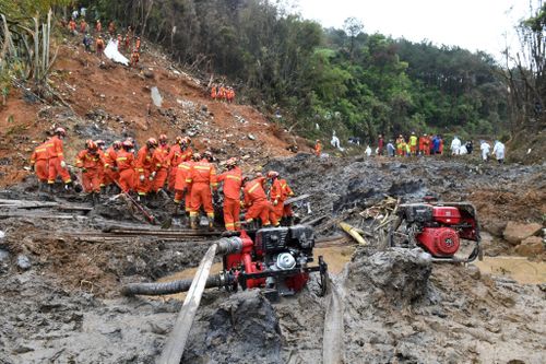 Tân Hoa xã: Chưa tìm thấy hộp đen thứ hai của chiếc máy bay xấu số