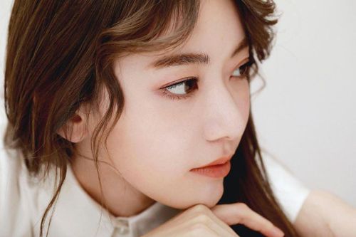 Nhóm nhạc 'em gái BTS'