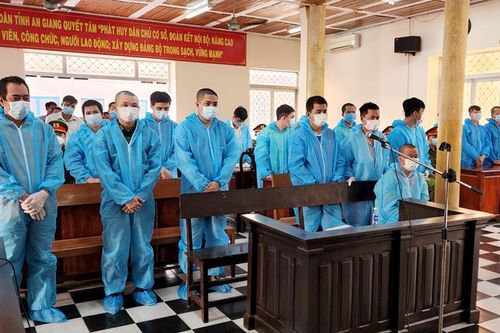 'Út Gà' và 42 con bạc lĩnh án