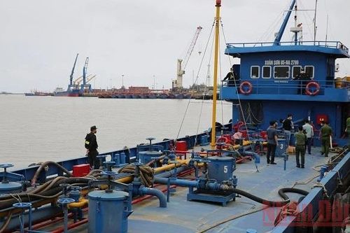 Nghệ An: Phát hiện 1 triệu lít xăng E5 không rõ nguồn gốc
