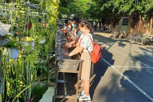 F1 được đến trường: Thực hiện cần linh hoạt