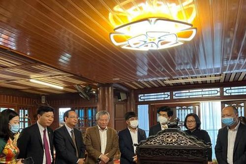 Khai mạc Trưng bày cổ vật 'Ninh Bình - Nghìn năm văn hiến'