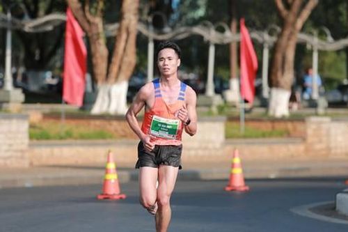 Hà Văn Nhật: Khi vận động viên duathlon tranh đua 10km hệ tuyển
