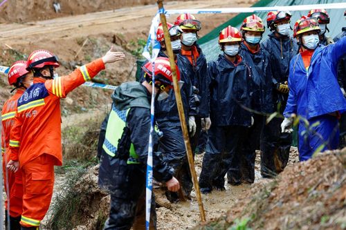Truyền thông Trung Quốc mâu thuẫn đưa tin về hộp đen thứ hai của máy bay gặp nạn