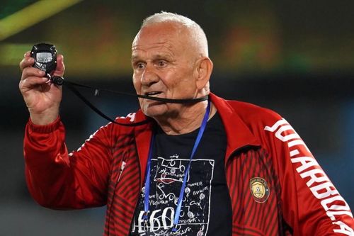 HLV Petrovic: 'Không giải nào trên thế giới dừng 4 tháng như V.League'