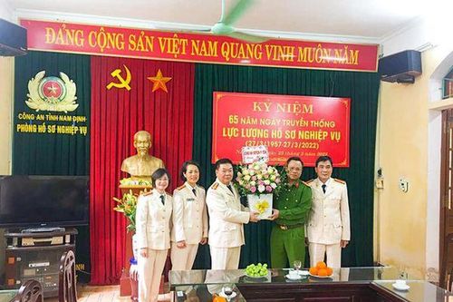 Lực lượng Hồ sơ Nghiệp vụ Công an tỉnh Nam Định kỷ niệm 65 năm ngày truyền thống
