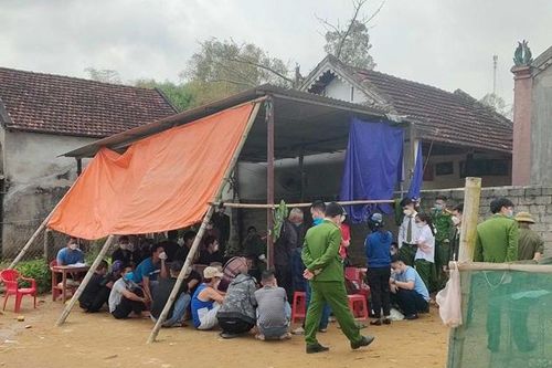 Nghệ An bắt giữ 17 đối tượng đá gà ăn tiền