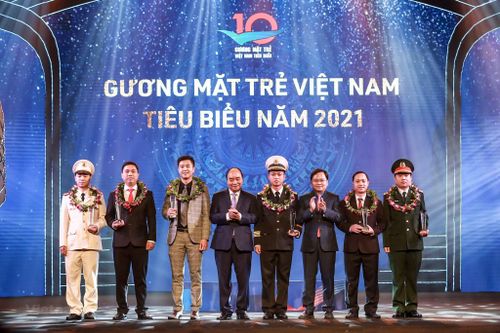Tôn vinh các gương mặt trẻ Việt Nam tiêu biểu năm 2021