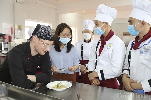 Nghệ An: Thiếu nhân lực ngành du lịch
