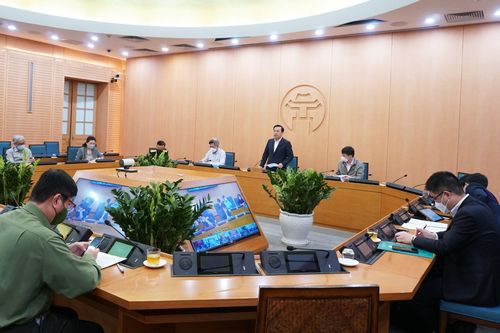 Hà Nội: Xử lý nghiêm hành vi đầu cơ tăng giá thuốc, vật tư y tế điều trị Covid-19